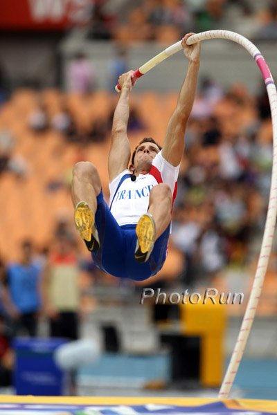 The favorite Renaud Lavillenie was so good he only jumped twice