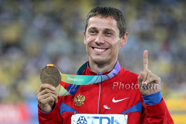 Yuriy Borzakovskiy