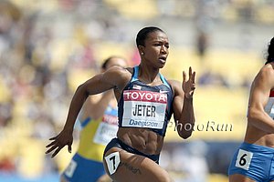 Carmelita Jeter In 200 Heats