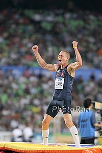 Jesse Williams Wins!