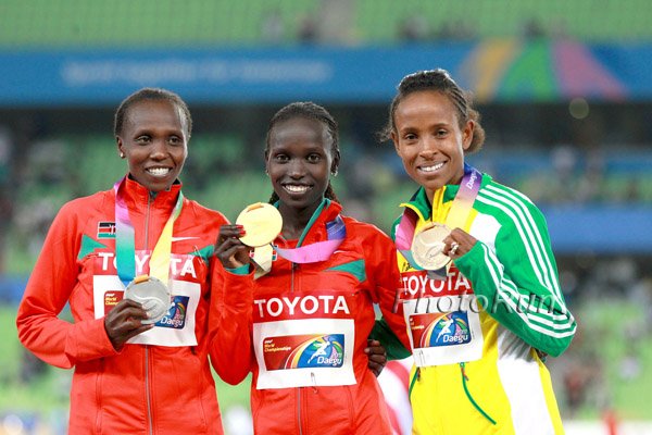 Sylvia Kibet (l), Vivian Cheruiyot (c), Meseret Defar (r)