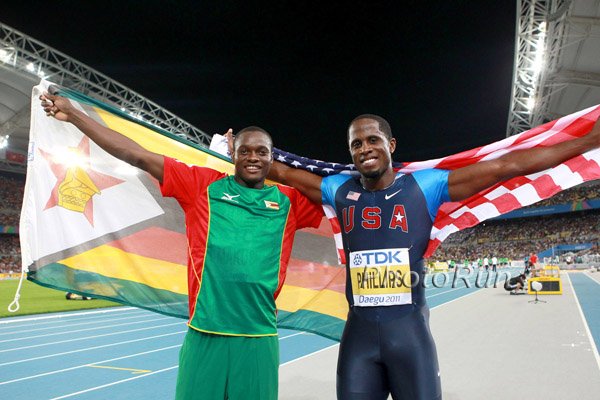 Ngonidzashe Makusha (l) and Dwight Phillips (r)