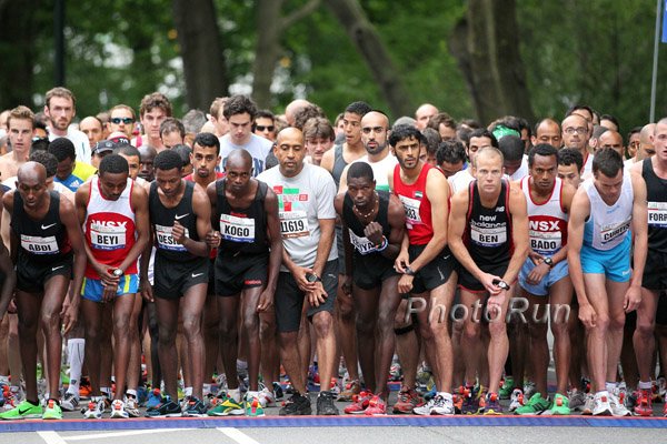 2011 UAE Healthy Kidney 10k Start