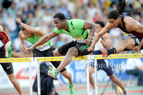 Dayron Robles over David Oliver