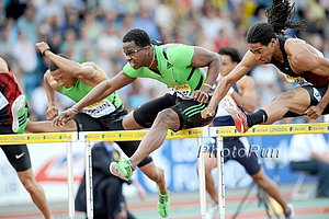 Dayron Robles over David Oliver
