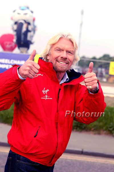 Richard Branson Helping Making it Possibile