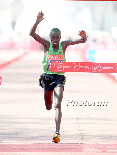 Emmanuel Mutai Wins