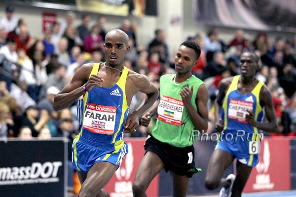Mo Farah Leading