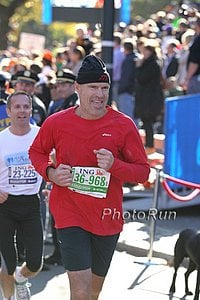 New York Raner Mark Messier Doing the Marathon