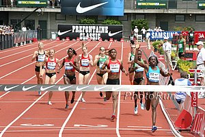 Kenia Sinclair Wins Women's 800m