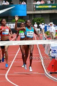 1:58.29 World Leader for Kenia Sinclair