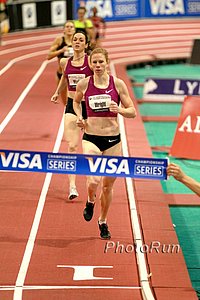 Phoebe Wright 2:02.27. Wins 800m over  Erica Moore
