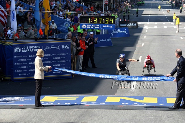 Shirley Reilly Just Ahead of Wakako Tsuchida