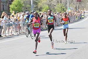 Cherono Pushing With Georgina Rono and Jemima Sumgong in Tow