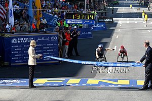 Shirley Reilly Just Ahead of Wakako Tsuchida