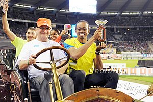 Aries Merritt Celebrates