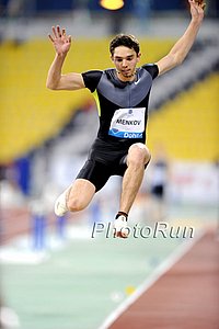 Aleksander Menkov