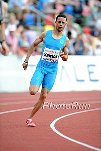 Luguelin Santos 44.45