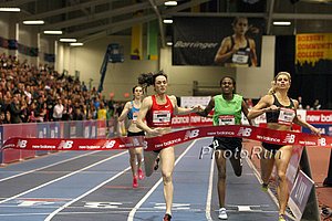 Tight finish in women's 800