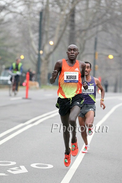 Peter Kirui Pulling Away from Deriba Merga
