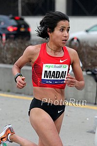 Madai Perez of Mexico 1:10:05 in 6th