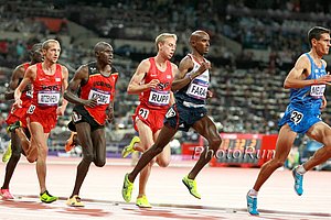 Mo Farah Leads Galen Rupp