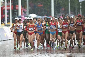 Shalane Flangan Leading Pack