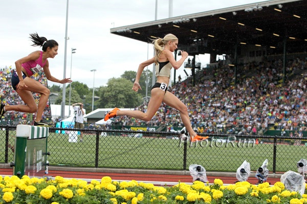 Emma Coburn Midflight