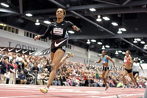 Sanya Richards Wins the 400