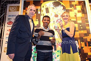 Haile Gebrselassie vs Paula Radcliffe inthe Half Marathon