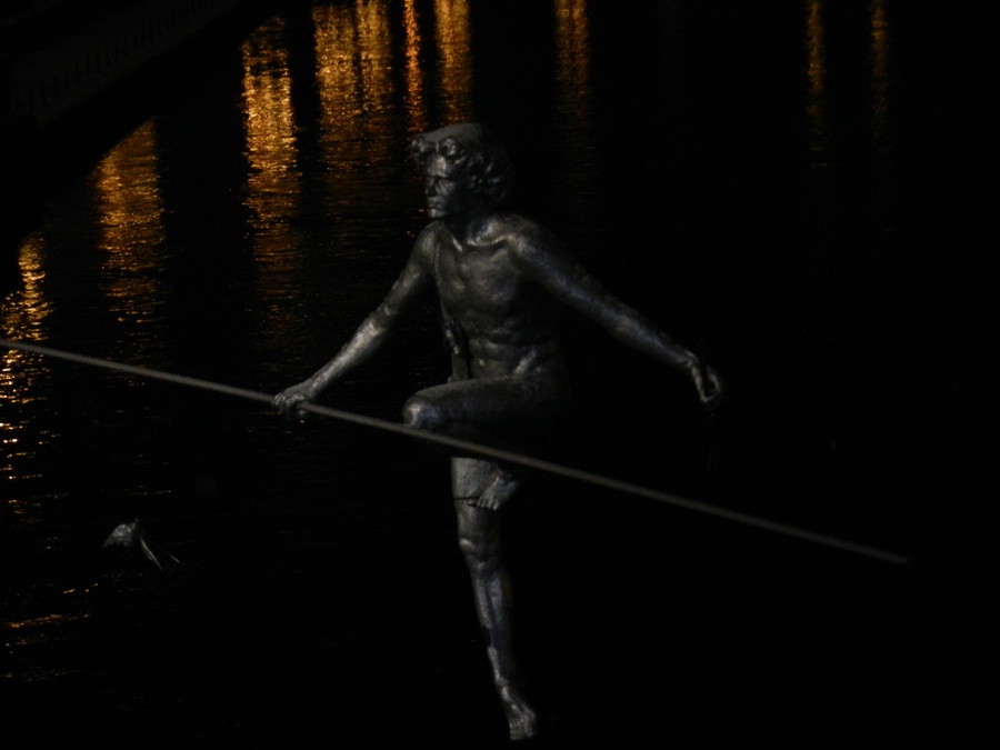 This Statue Commemorates Poland Joining the EU