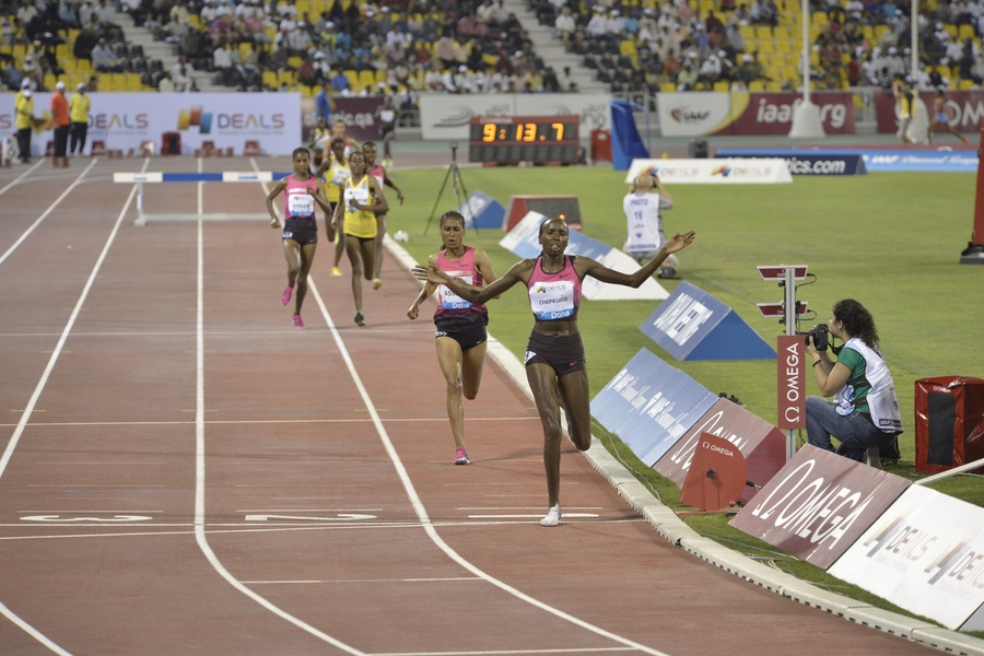 Lydiah Chepkurui Ove Sofia Assefa in the Steeple