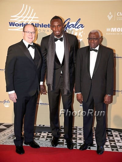 Alberto Grimaldi con Usain Bolt e Lamine Diack