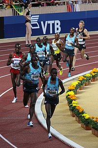 Lagat Starting to Fall Behind Rupp