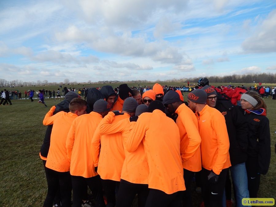 Ok State's huddle
