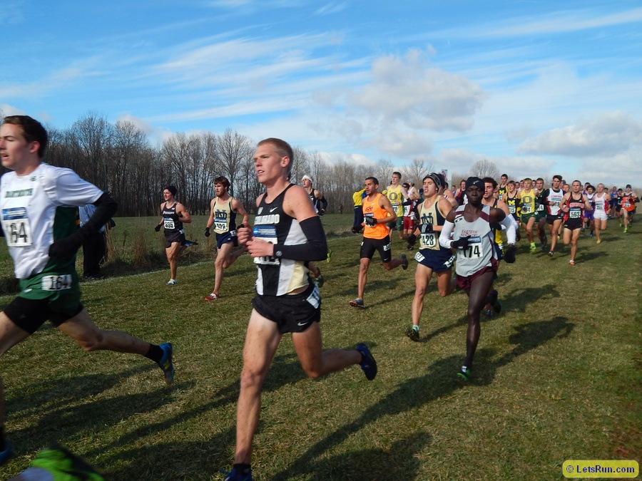 Connor Winter of Colorado and Ben Toroitich of Eastern Kentucky