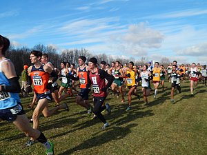 Robert Molke (612) and MJ Erb (604) of Syracuse and Harvard's James Leakos