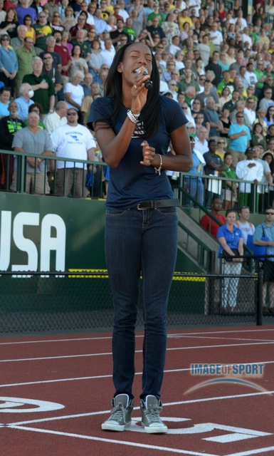 Olympic Silver Medallist Brigetta Barrett Sings National Anthem