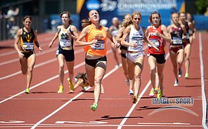 Finish of Women's 1500m Final