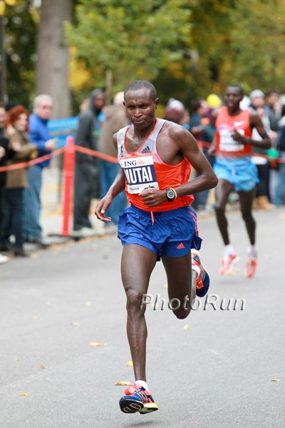 Geoffrey Mutai Pulling Away