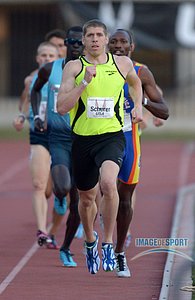Matt Scherer Paces 800m