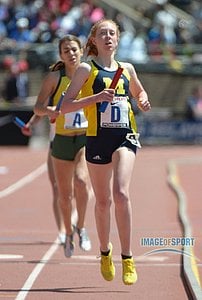 Amanda Eccleston runs the anchor leg on the Michigan womens 4 x 1,500m relay that won the Championship of America race in 17:15.47