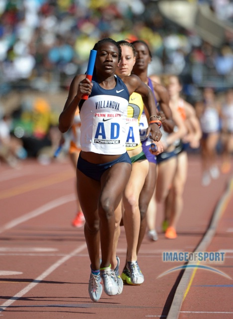 Women's 4X80 Was a Great Battle Between Villanova and Oregon: Nicky Akande on third leg