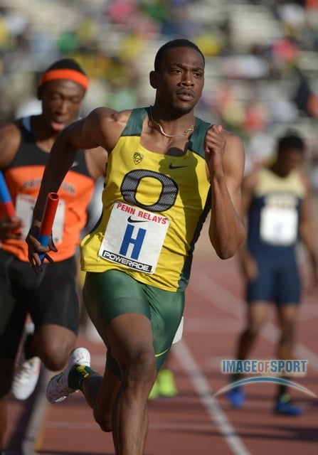 Michael Berry runs the anchor leg on the Oregon 4 x 400m relay in the Championship of America race in the 2013  Penn Relays