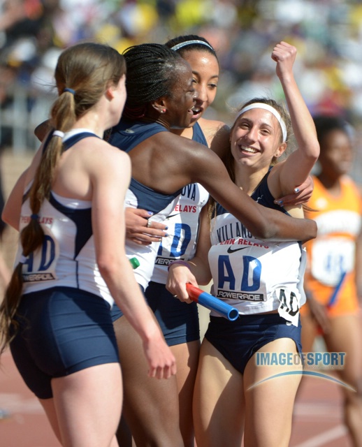 Villanoa 4 x 800m Celebrates