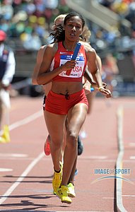 Ajee Wilson runs the third leg on the USA Red womens 4 x 800m team that set an American record of 8:04.31