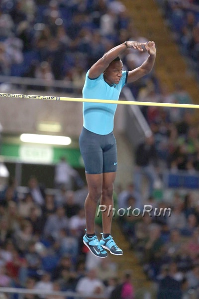 Raphael Holzdeppe won the Vault