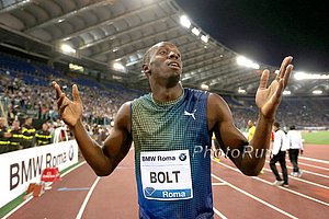 Usain Bolt Reacts (More Pre Race Bolt Photos at End of Gallery)