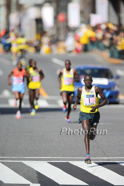 Dennis Kimetto Makes His Move