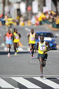 Dennis Kimetto Makes His Move